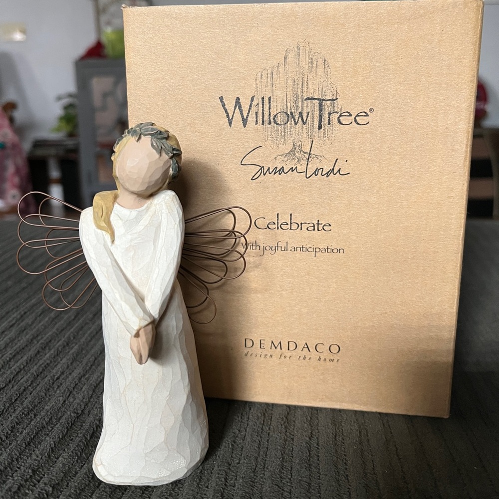 Willow Tree Celebrate angel
